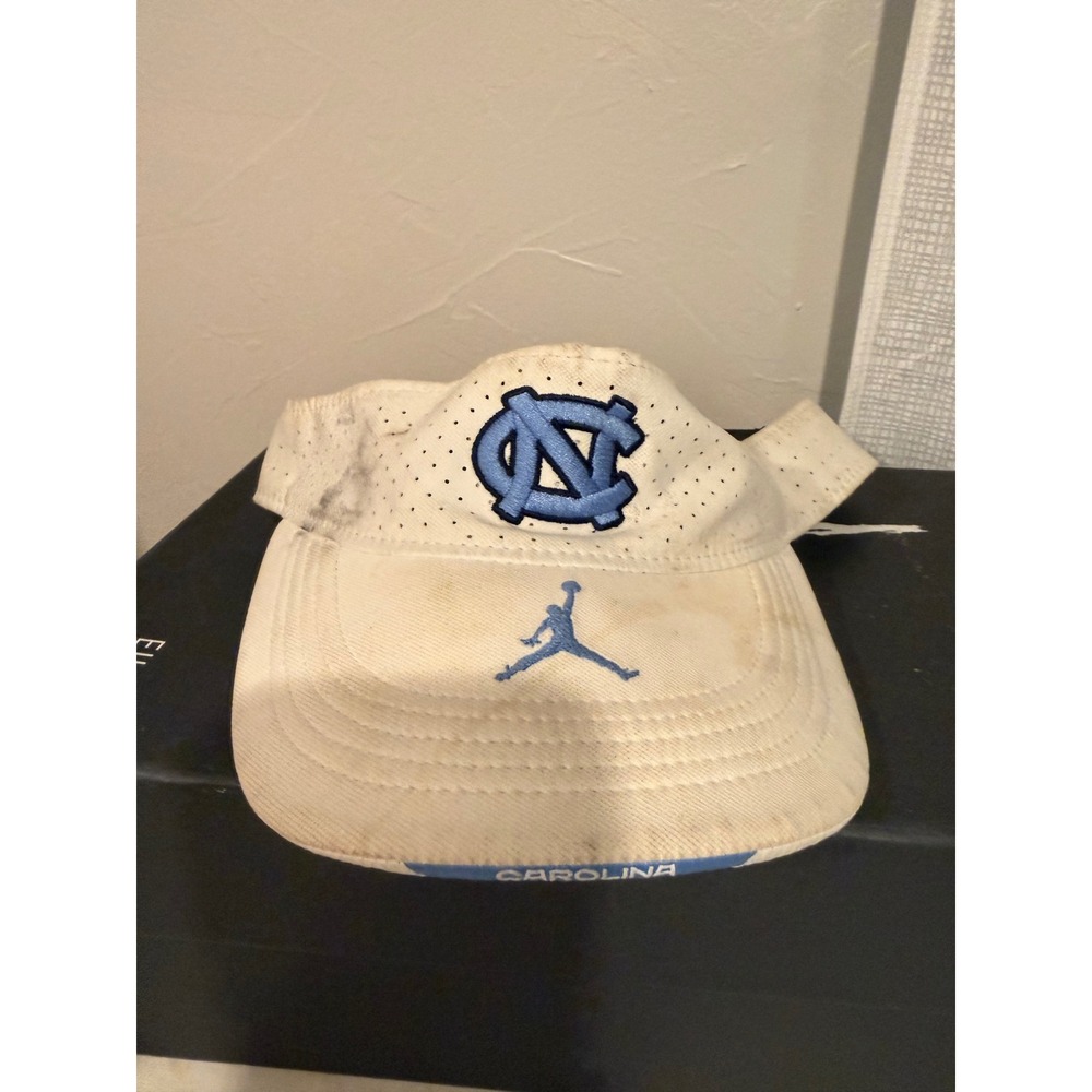 Jordan Visor North Carolina Tar Heels Unisex OSFM White Fair NCAA On-Field Hat